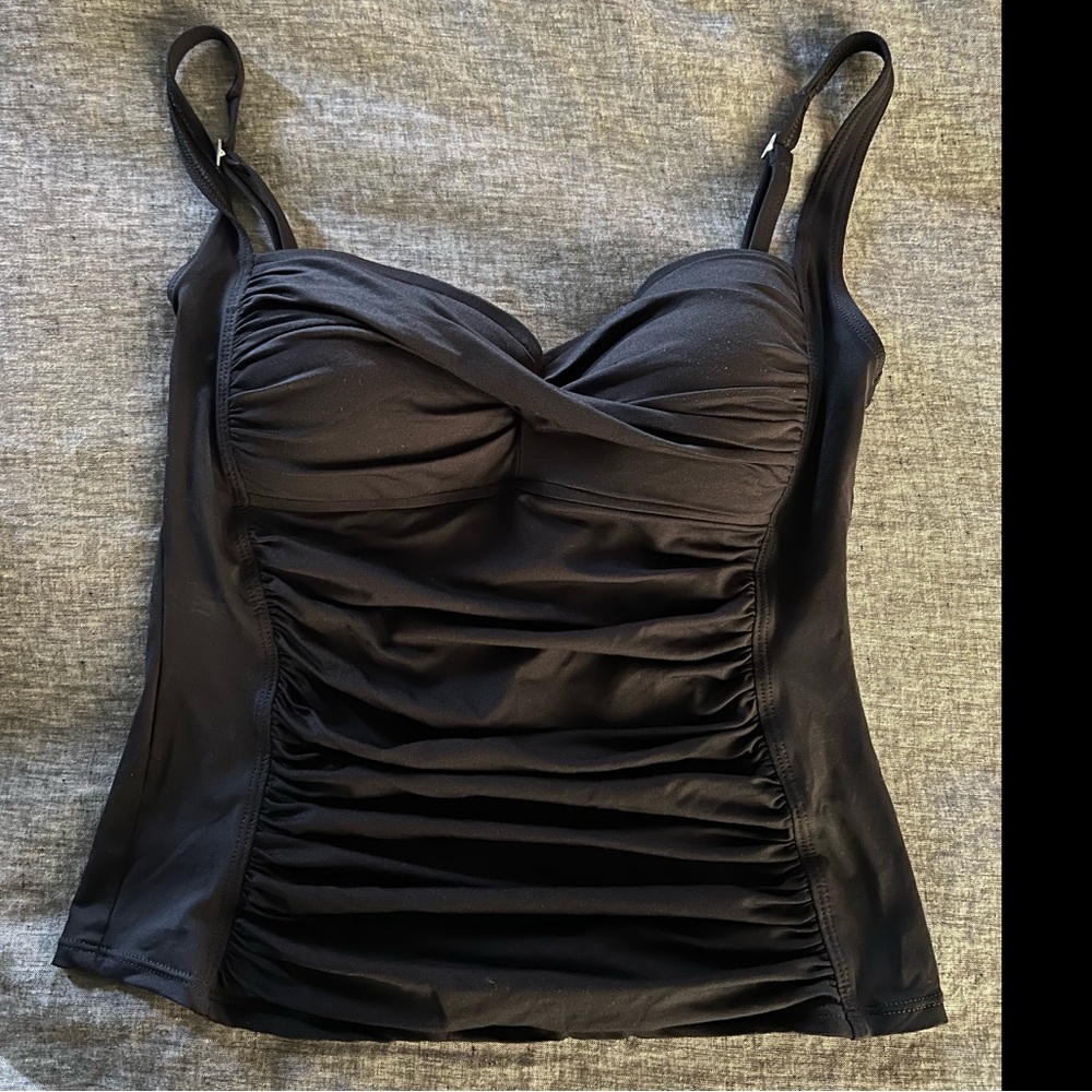 LA BLANCA BY ROD BEATTIE Tankini
Swimsuit Top - Size 6 In Very Good Condition! - Picture 1 of 11